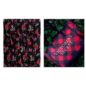 VICTORIA'S SECRET Holiday Set!